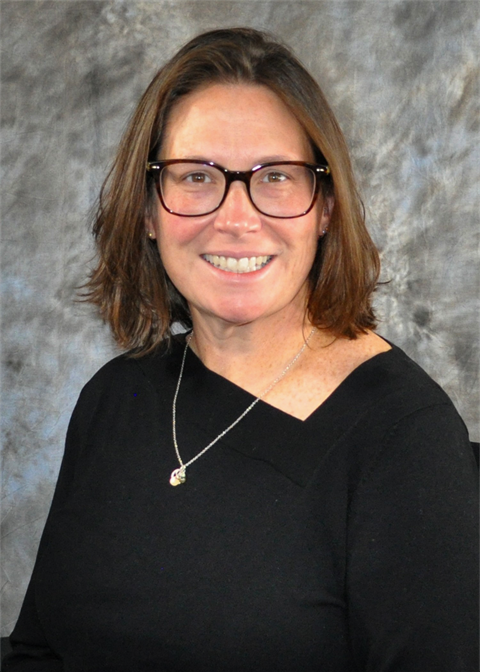 Abby Heineman Headshot.png